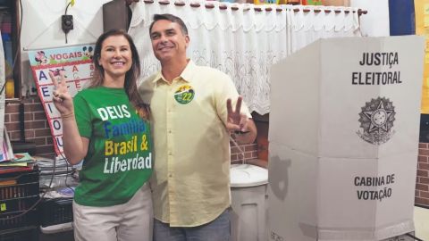 Brasil va a segunda vuelta; lidera Bolsonaro