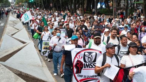 Trabajadores del IMSS rechazan propuesta salarial; sindicato acepta derrota