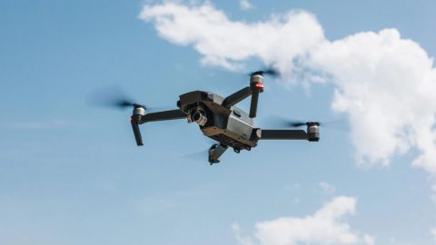 Estados Unidos prohíbe vuelos de drones en la frontera con México
