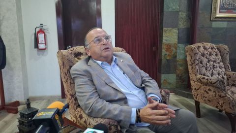 Lluvias y filas fronterizas frenan ventas durante fin de semana de Columbus Day